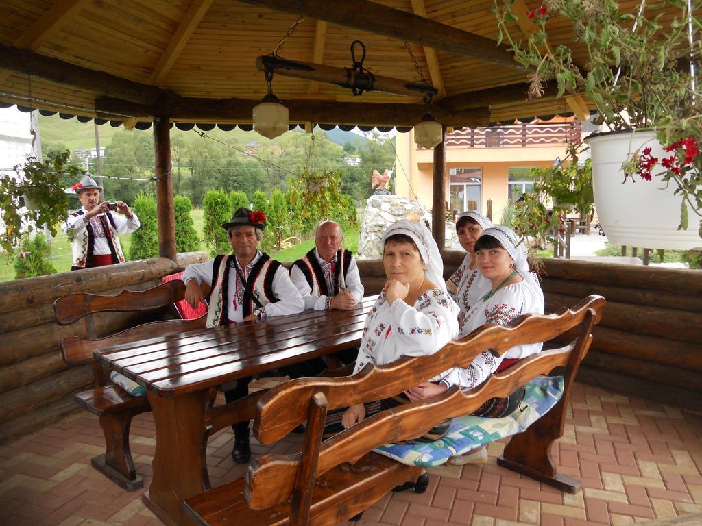 Pension, Camping & Biker Station Zur Deutschen Eiche Ciocanesti Экстерьер фото